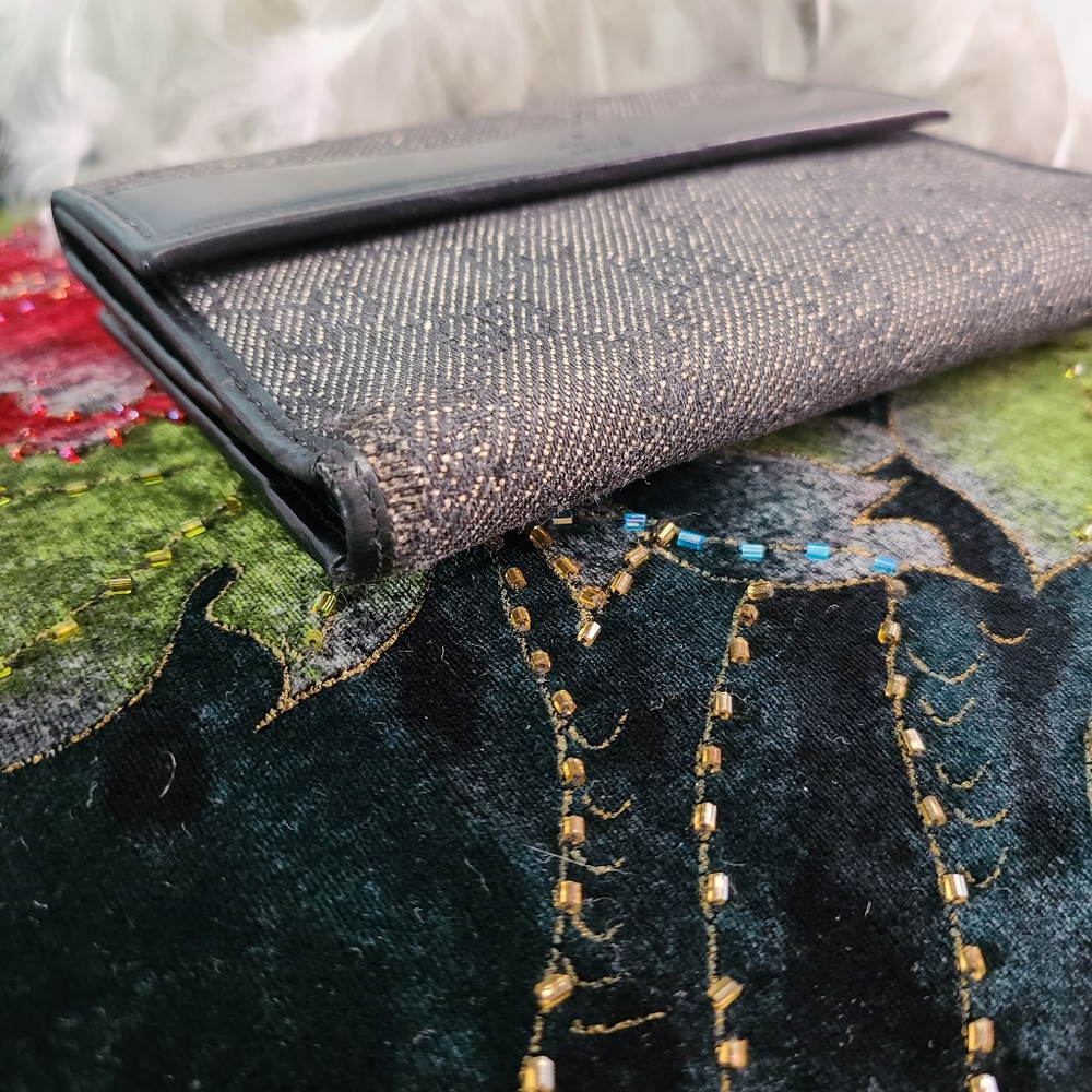 VINTAGE Gucci Wallet - Picture 2 of 9
